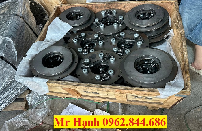 bàn ép động cơ lai