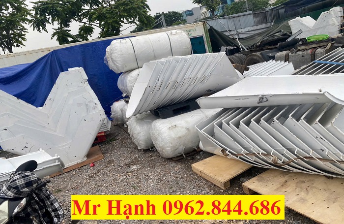 phễu nạp xe trộn bê tông