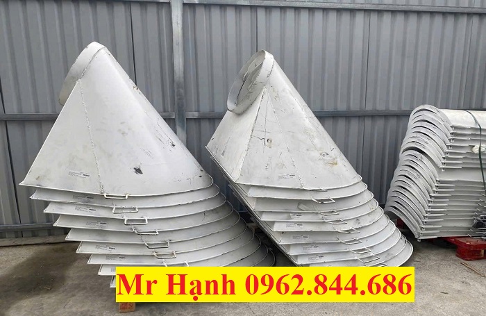 phễu nạp xe trộn bê tông