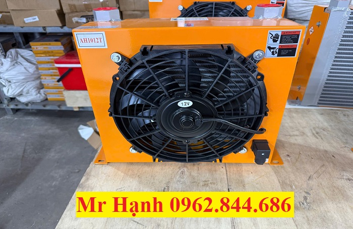 két tản nhiệt dầu thuỷ lực