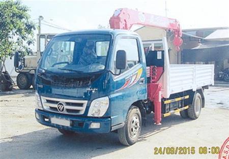 Xe tải thaco ollin 500b gắn cẩu unic 3 tấn 3 đốt URV343
