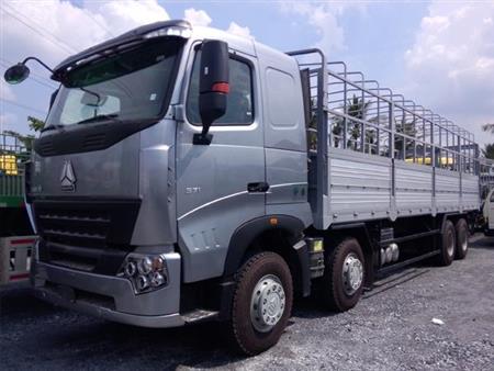 Xe tải thùng 4 chân T5G 17,9 tấn Howo nhập khẩu